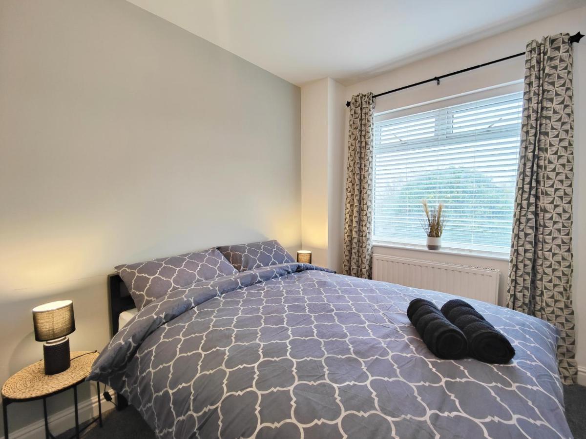 Stott House - Bright Spacious Townhouse 15 Minutes To Central Manchester With Free Parking Villa Dış mekan fotoğraf